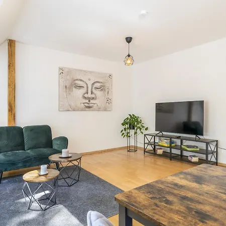 Free Living - Buddha Design, Natur, Parkplatz, Washer Apartment