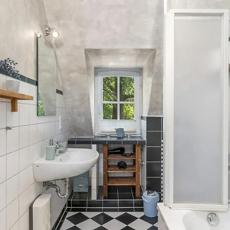 Apartment Free Living - Buddha Design, Natur, Parkplatz, Washer