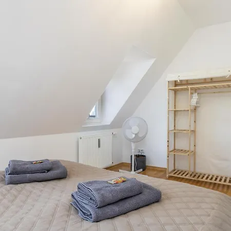 Apartment Free Living - Buddha Design, Natur, Parkplatz, Washer